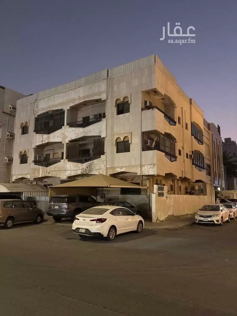 عمارة للبيع في شارع محمد نور جخدار, حي الصفاء, مدينة جدة, منطقة مكة المكرمة 1 صورة