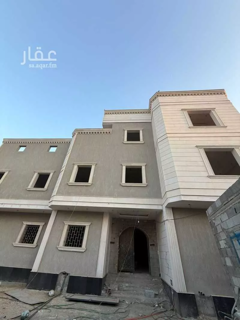 عمارة للبيع في شارع عمرو بن عبيد, حي الحمدانية, مدينة جدة, منطقة مكة المكرمة 1 صورة