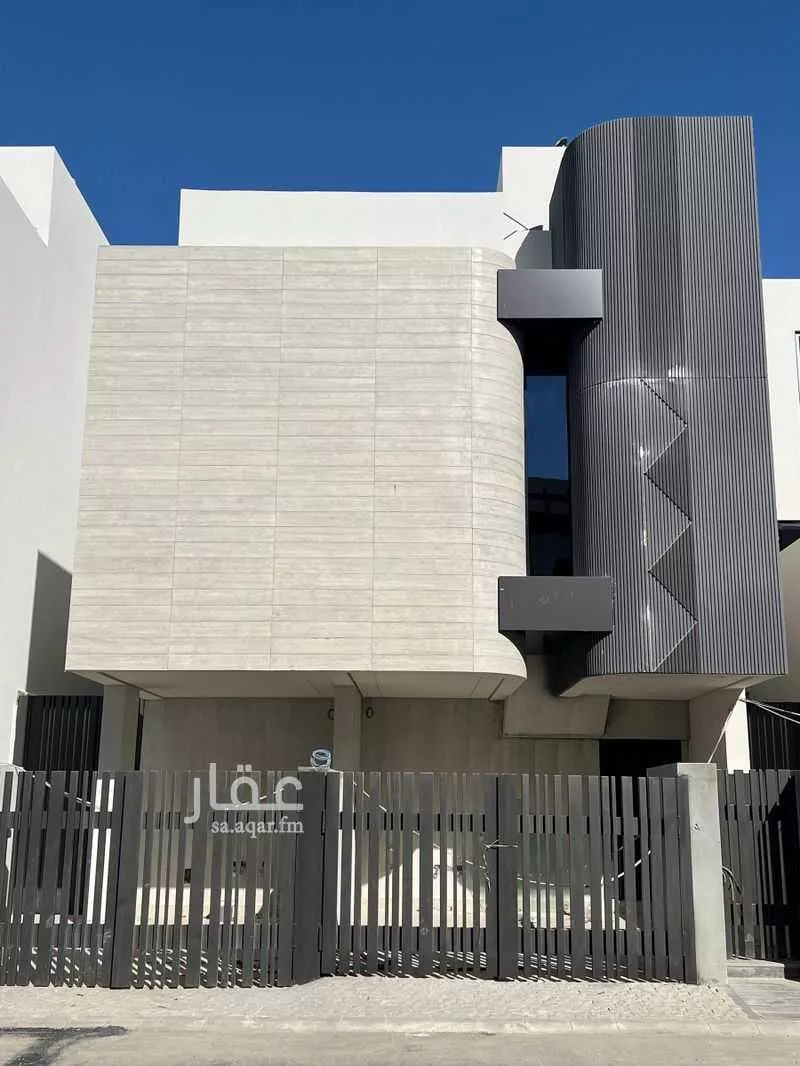 فيلا للبيع في شارع ابراهيم بن يزيد, حي القيروان, مدينة الرياض, منطقة الرياض 1 صورة