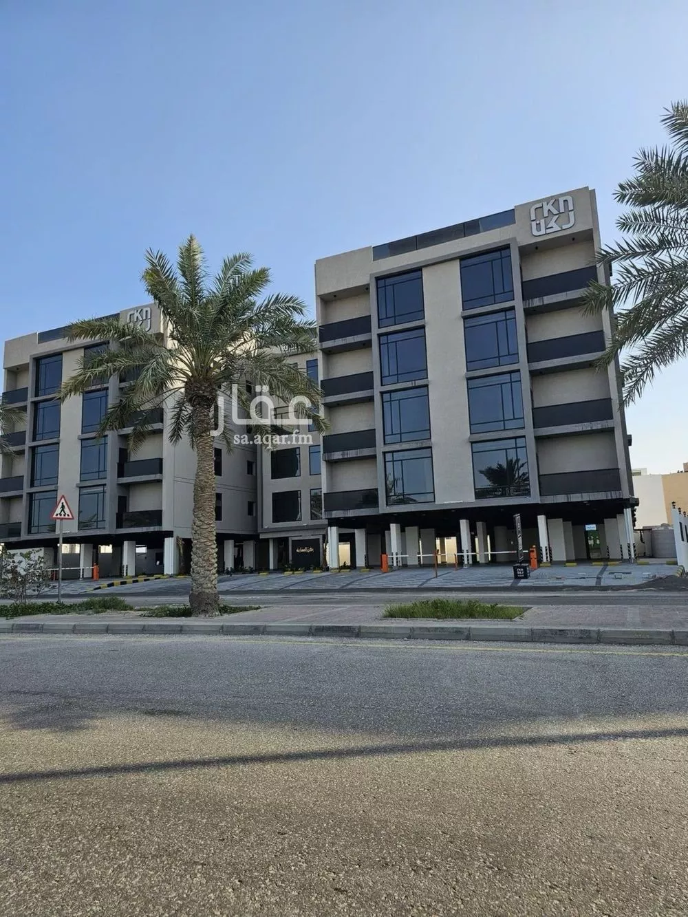 شقة للبيع في شارع سفيان بن النضر, حي الحمراء, مدينة الخبر, المنطقة الشرقية 1 صورة