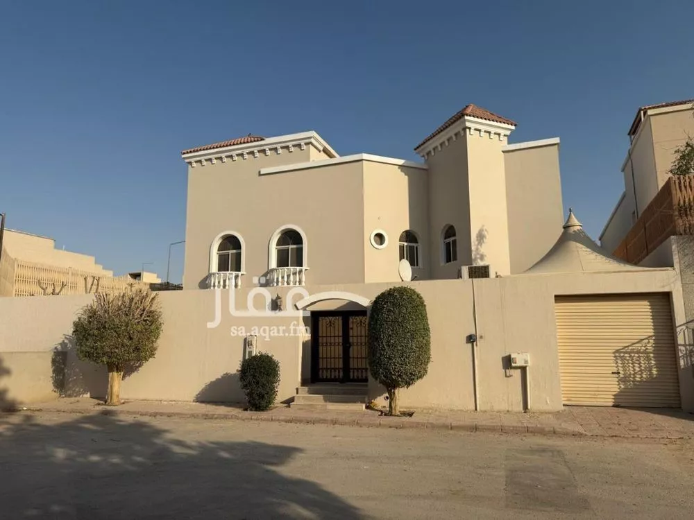 فيلا للبيع في شارع جبل العوصاء, حي الملك عبدالعزيز, مدينة الرياض, منطقة الرياض 1 صورة