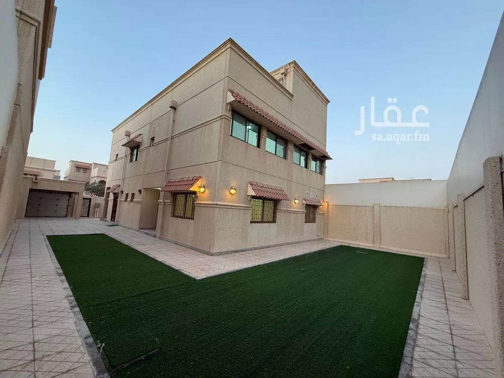 فيلا للبيع في شارع شارع قربان, حي جلمودة, مدينة مدينه الجبيل الصناعيه, المنطقة الشرقية 1 صورة