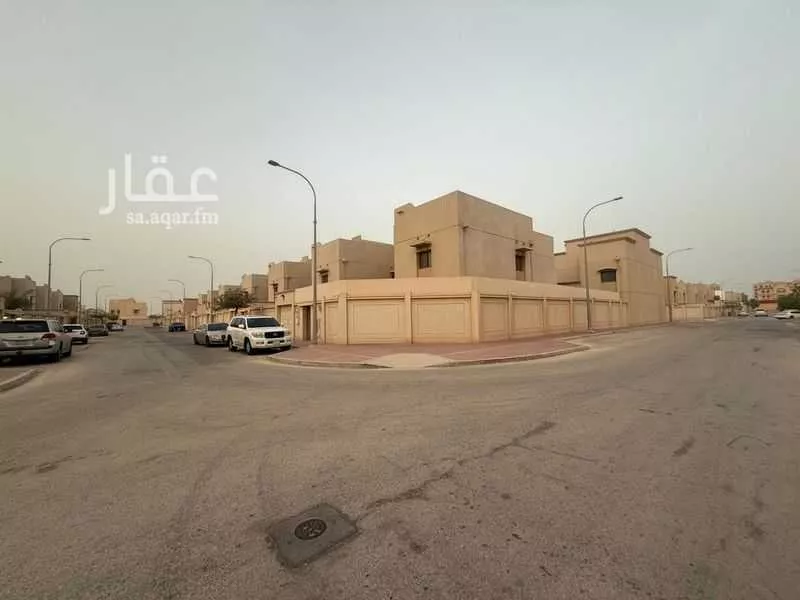 فيلا للبيع في شارع شارع عريض, مدينة مدينه الجبيل الصناعيه, المنطقة الشرقية 1 صورة