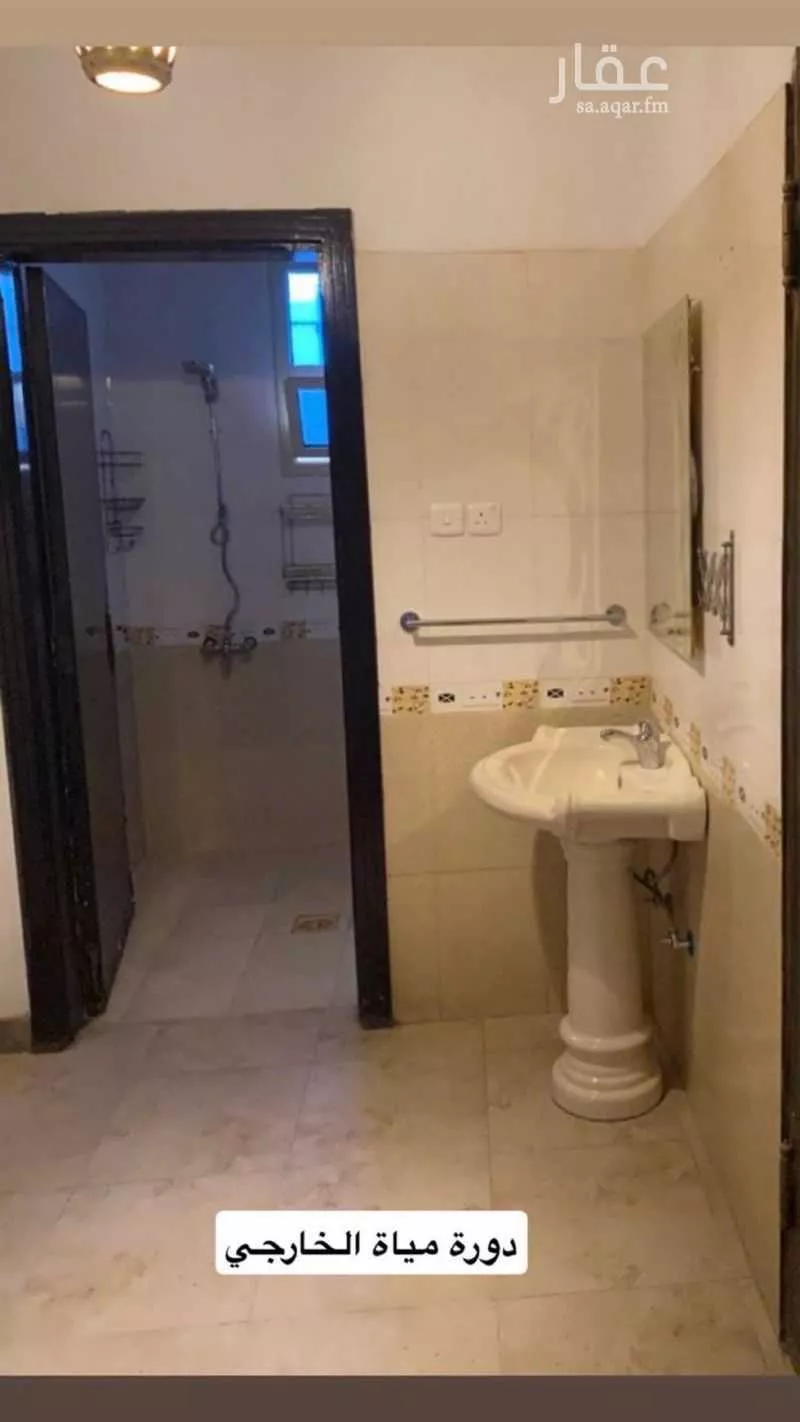 دور للبيع في شارع رقم 59, حي العزيزية, مدينة الرياض, منطقة الرياض 1 صورة