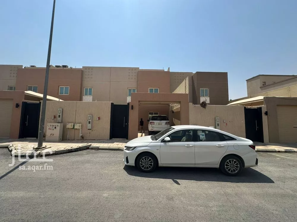 فيلا للإيجار في شارع أبي الغنائم الكتان, حي مطار الملك خالد الدولي, مدينة الرياض, منطقة الرياض 1 صورة