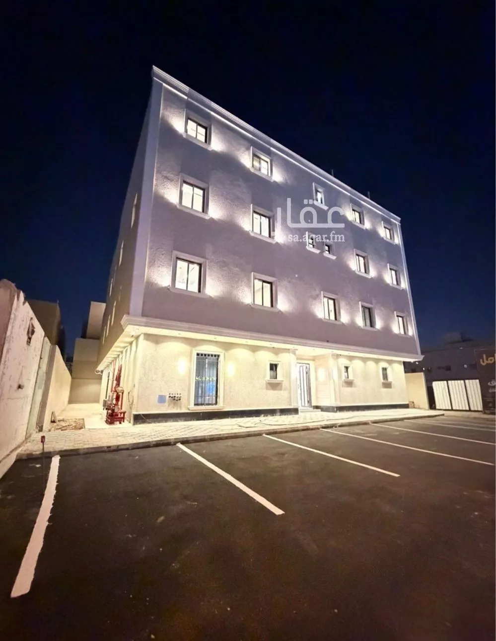 عمارة للبيع في شارع التين, حي السعادة, مدينة الرياض, منطقة الرياض 1 صورة