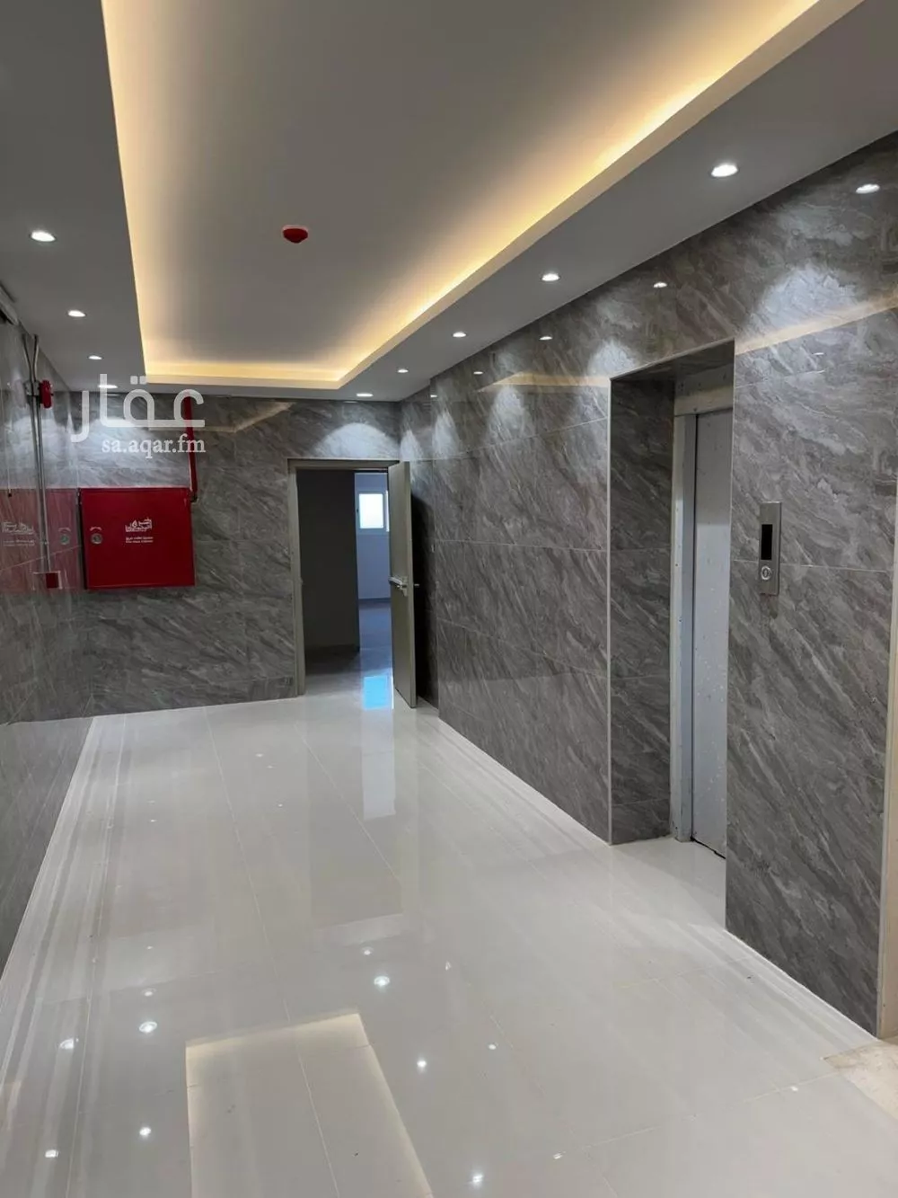عمارة للإيجار في شارع طريق الملك عبدالله بن عبدالعزيز, حي الخليج, مدينة الرياض, منطقة الرياض 1 صورة