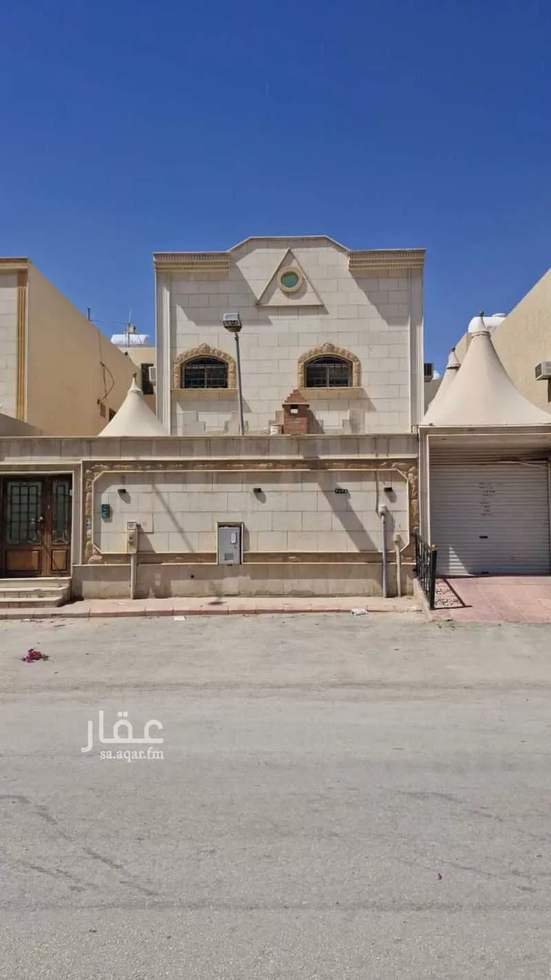 فيلا للبيع في شارع الحبيل, حي النفل, مدينة الرياض, منطقة الرياض 1 صورة