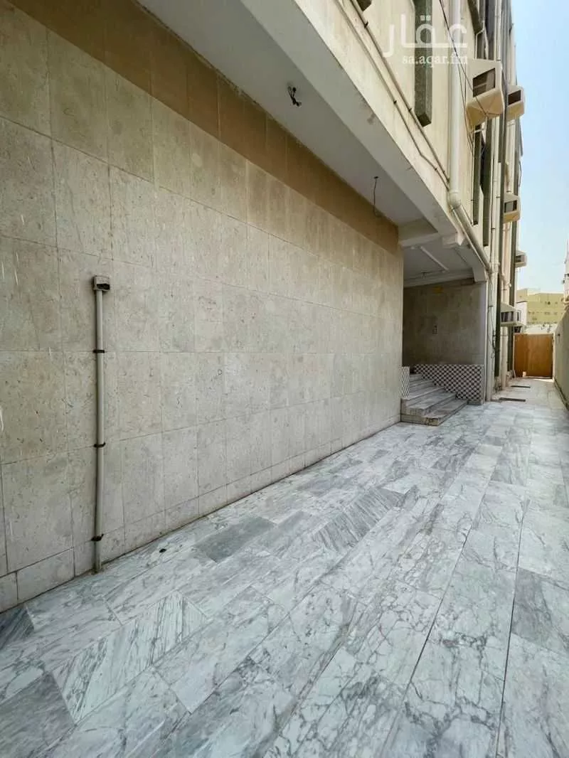 عمارة للبيع في شارع ملا نيازي فرعي, حي الصفاء, مدينة جدة, منطقة مكة المكرمة 1 صورة