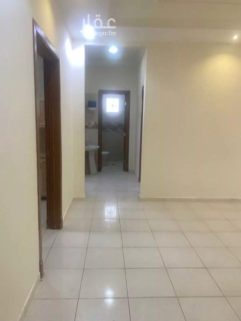 شقة للإيجار في شارع علي بن أبي الكرم, حي الحمراء, مدينة الرياض, منطقة الرياض 1 صورة