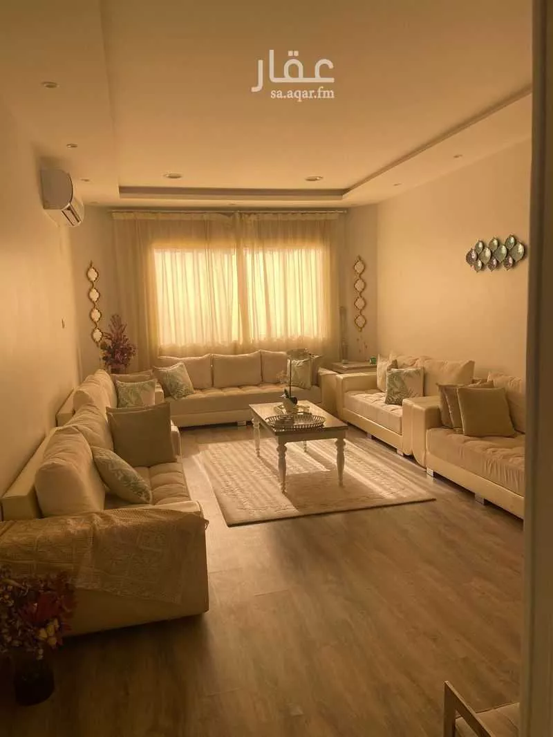 فيلا للبيع في شارع صالح بن علي, حي وسط المدينة, مدينة عنيزة, منطقة القصيم 1 صورة