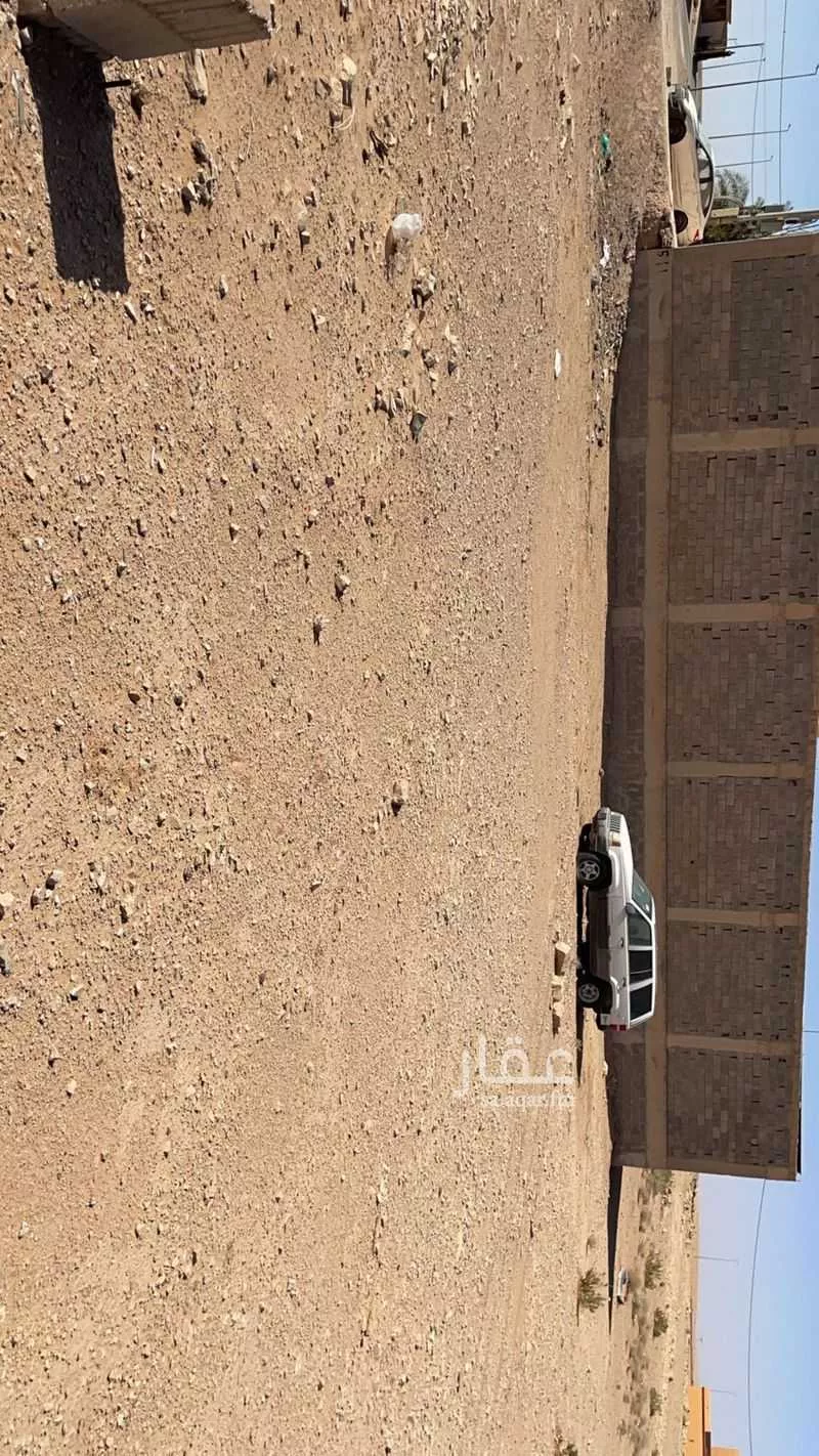 أرض للبيع في شارع الصفرات 222 ، الحسي ، ثادق 1 صورة