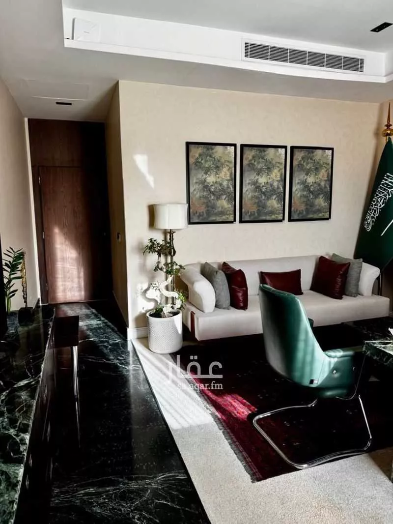 مكتب تجاري للإيجار في شارع الامير سعود بن عبدالله بن جلوي, حي القيروان, مدينة الرياض, منطقة الرياض 1 صورة