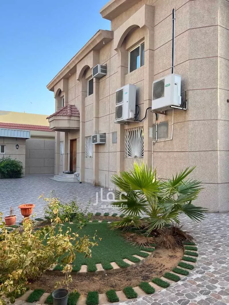 فيلا للبيع في حي قرطبة, مدينة رأس تنورة, المنطقة الشرقية 1 صورة