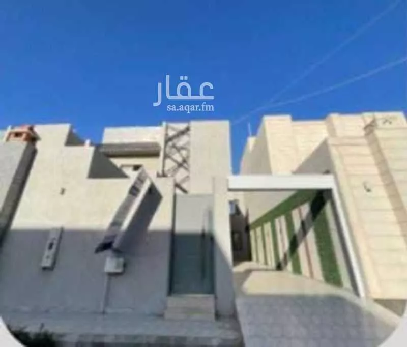 فيلا للبيع في شارع الربيع, حي الملك فهد, مدينة عنيزه, منطقة القصيم 1 صورة