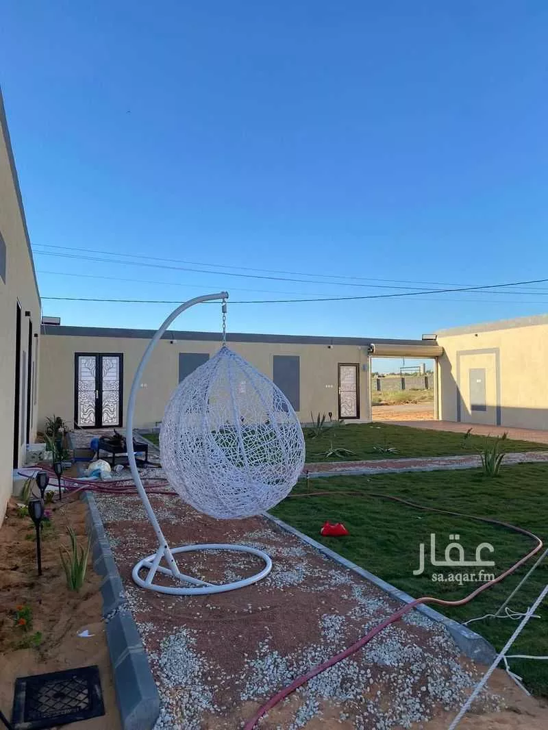 استراحة للبيع في شارع ابن الحلاوي, حي الجلدة, مدينة عنيزه, منطقة القصيم 1 صورة