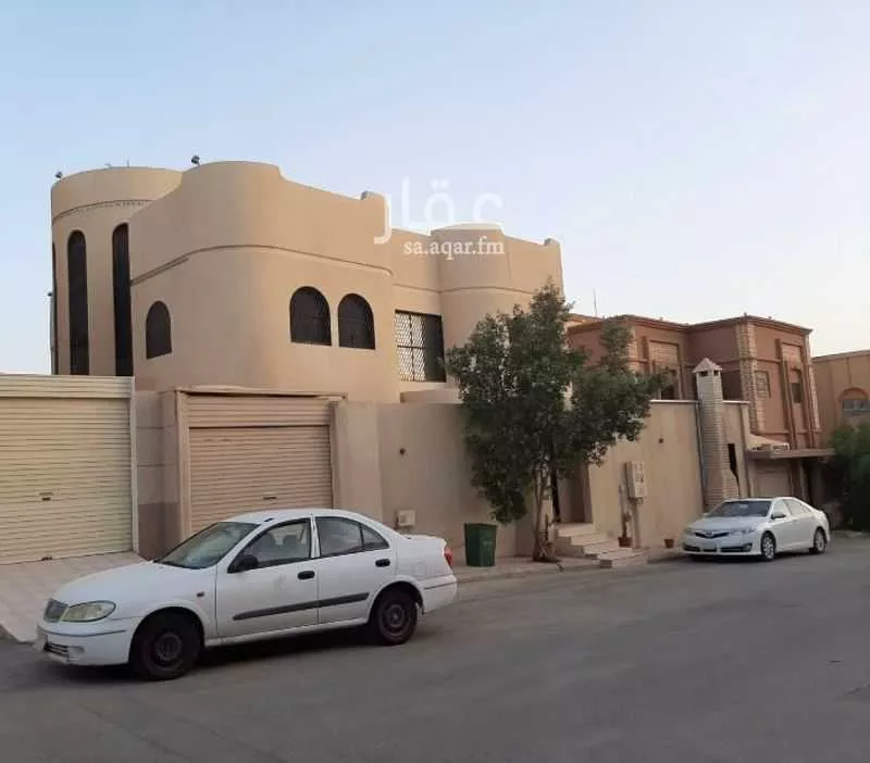 فيلا للبيع في شارع أبي الحاتم الرازي, حي الريان, مدينة عنيزه, منطقة القصيم 1 صورة