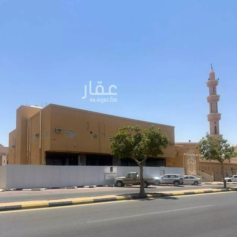 محل للإيجار في شارع الامير سلطان بن عبدالعزيز, حي الأشرفية, مدينة عنيزه, منطقة القصيم 1 صورة