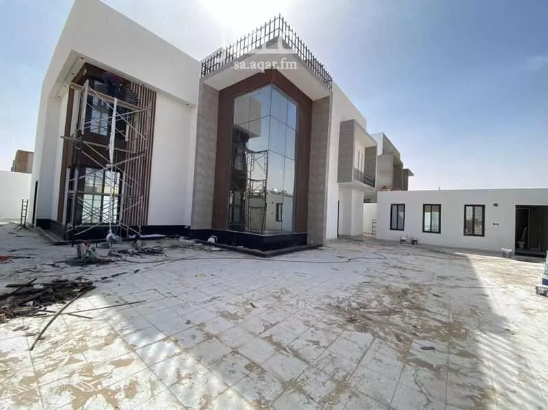 فيلا للبيع في شارع الحسن التغلبي, حي الفاخرية, مدينة عنيزه, منطقة القصيم 1 صورة