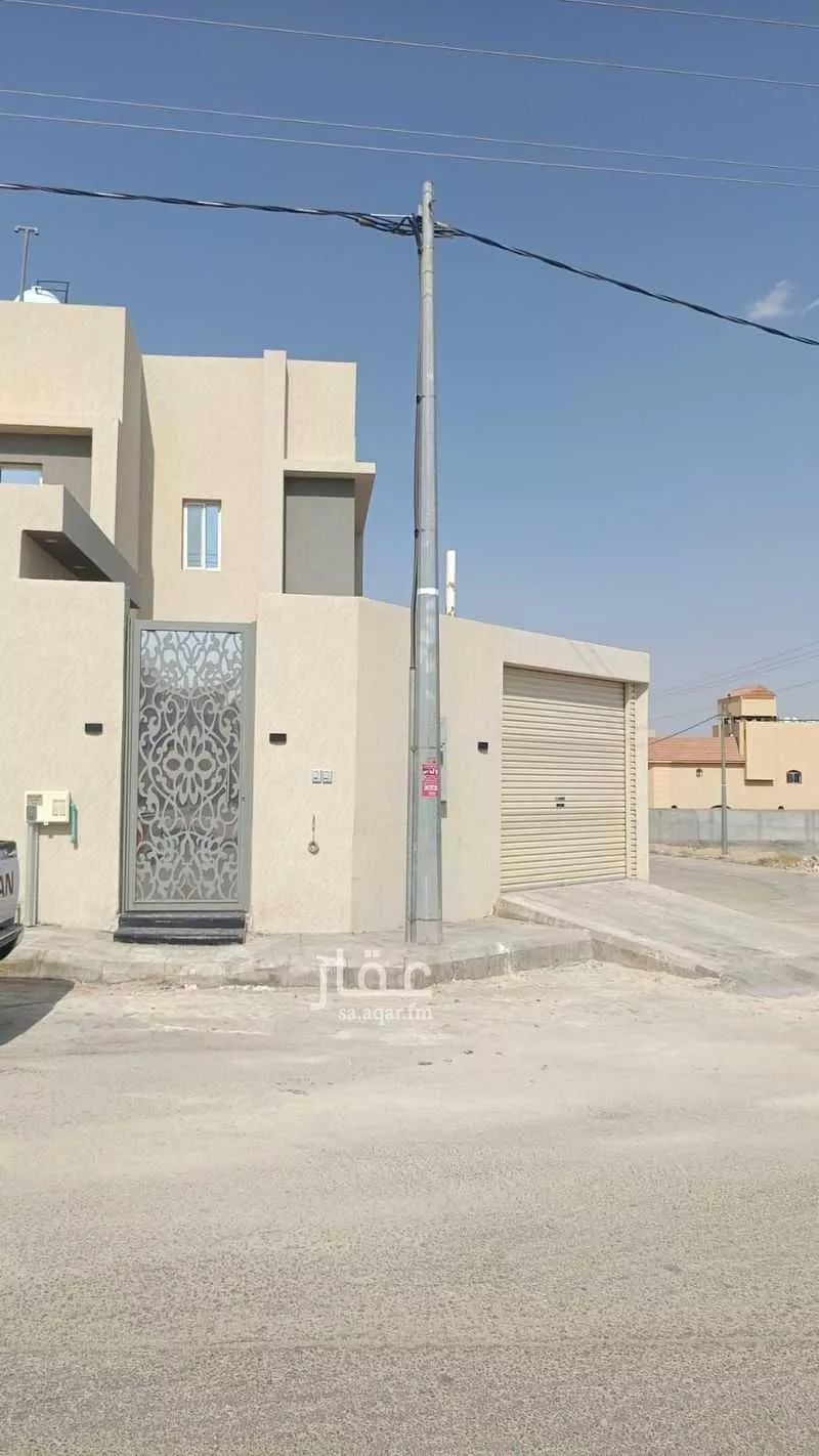 فيلا للبيع في شارع الحسين بن علي , حي حي ج7, مدينة حريملاء, منطقة الرياض 1 صورة