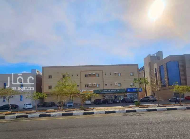 عمارة للبيع في حي الصليب الشرقي ، رابغ ، رابغ 1 صورة