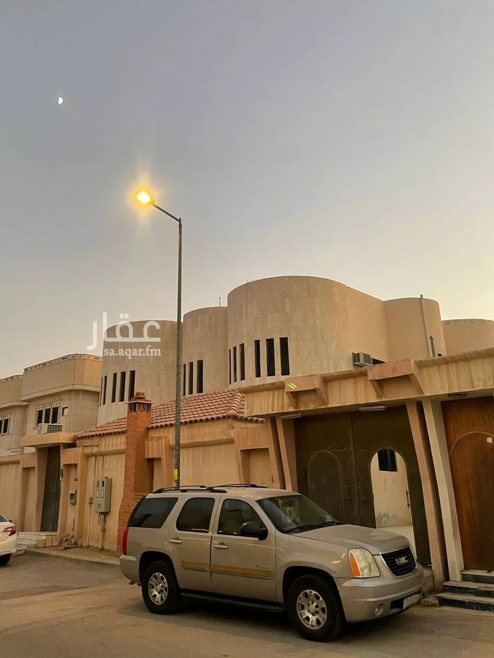 فيلا للبيع في شارع أبي طالب الكرخي, حي الخليج, مدينة الرياض, منطقة الرياض 1 صورة