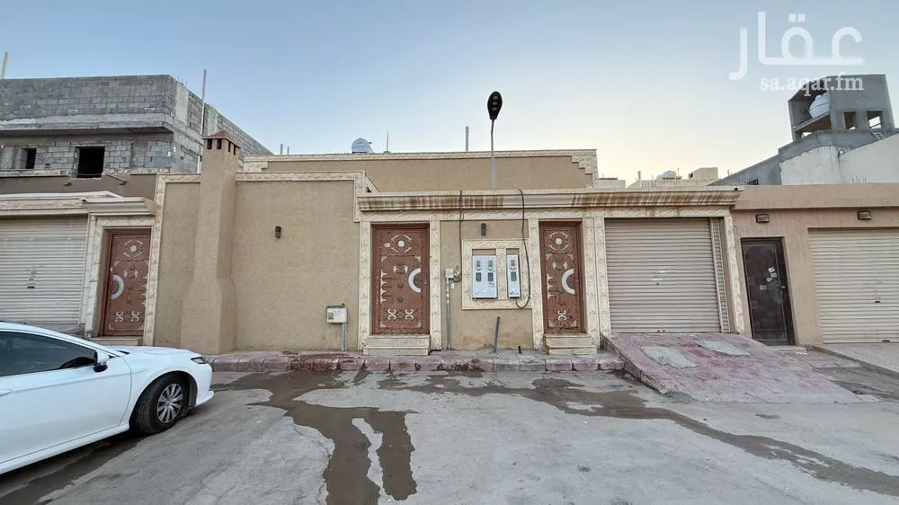 فيلا للبيع في شارع أبي عبدالرحمن ثوبان, حي طويق, مدينة الرياض, منطقة الرياض 1 صورة