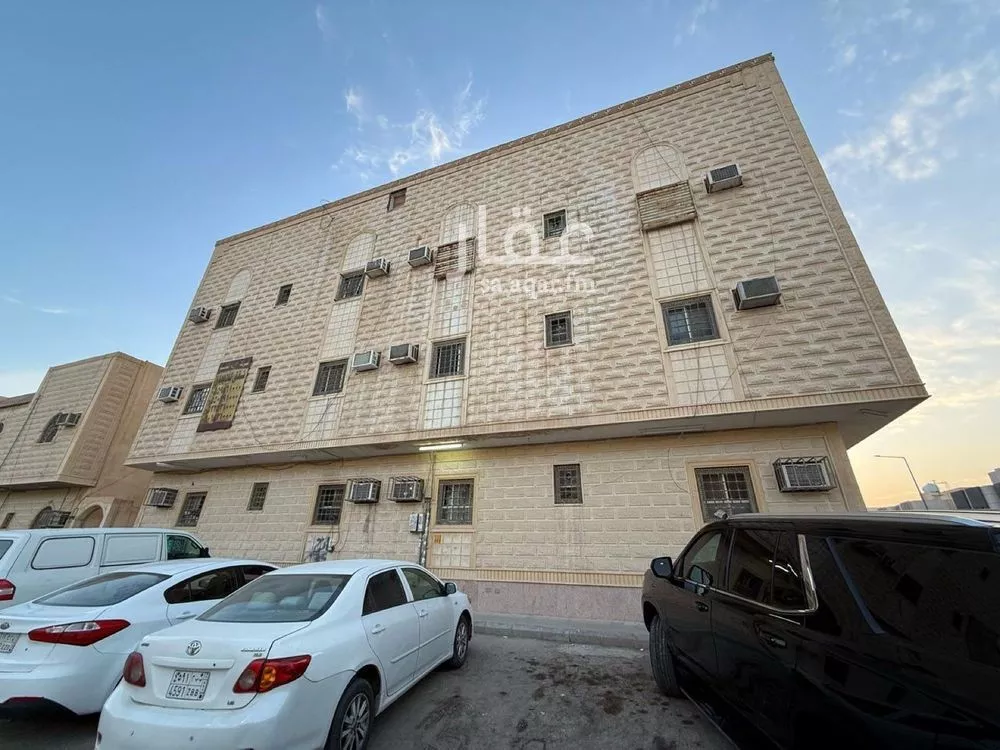عمارة للبيع في شارع الميسمية, حي اليرموك, مدينة الرياض, منطقة الرياض 1 صورة