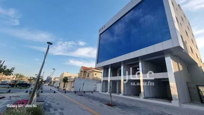 عمارة للإيجار في شارع الملك عبد العزيز, حي الزهور, مدينة رأس تنورة, المنطقة الشرقية 1 صورة