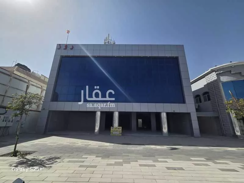 محل للإيجار في شارع الملك عبد العزيز, حي الزهور, مدينة رأس تنورة, المنطقة الشرقية 1 صورة