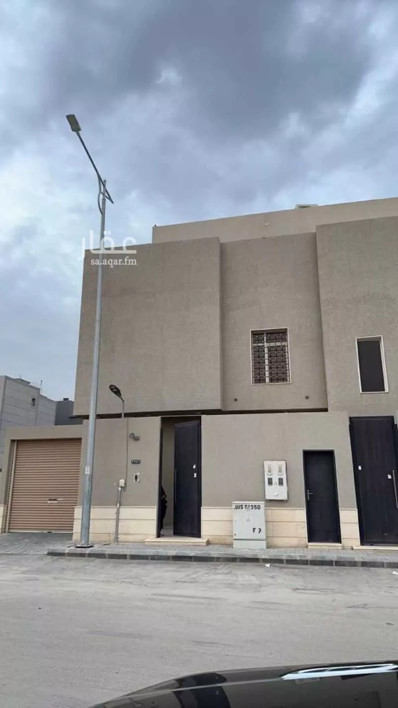 فيلا للبيع في شارع يعقوب الأنصاري, حي العارض, مدينة الرياض, منطقة الرياض 1 صورة