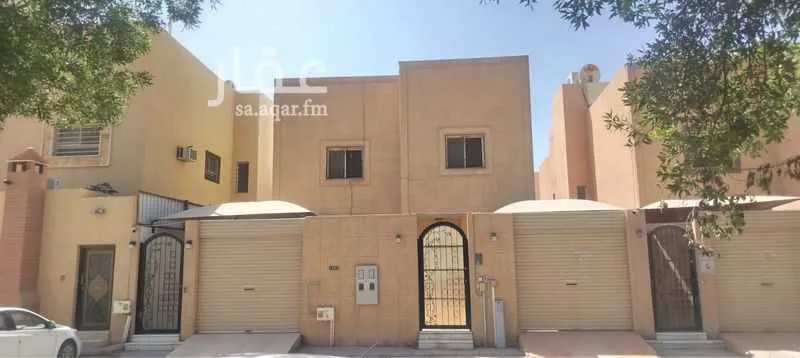 فيلا للبيع في شارع الحدائق, حي النفل, مدينة الرياض, منطقة الرياض 1 صورة