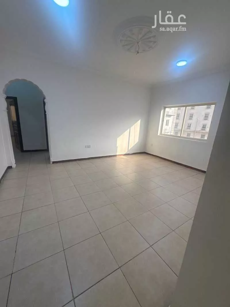 شقة للإيجار في شارع محمد بن الفضيل, حي العريض, مدينة المدينة المنورة, منطقة المدينة المنورة 1 صورة