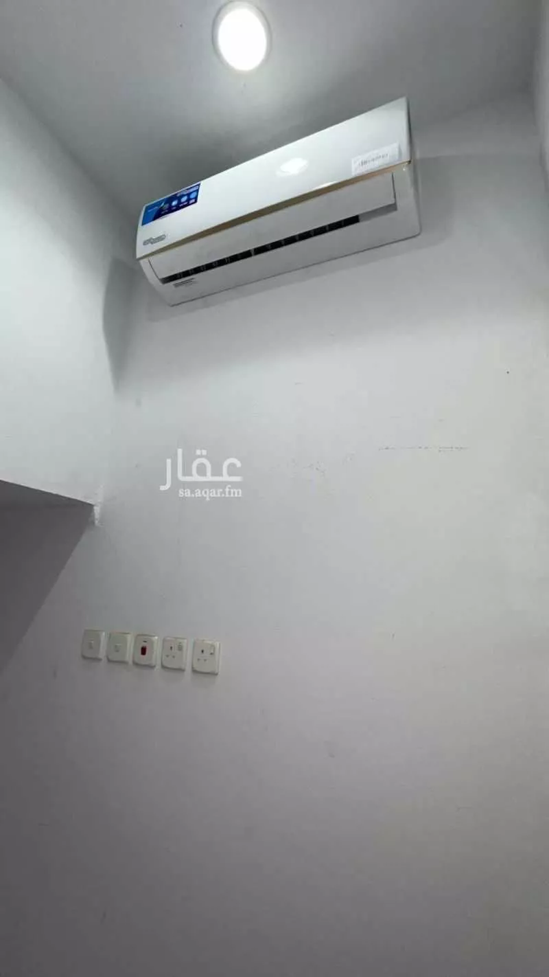 غرفة للإيجار في شارع ابن أرسلان الكاتب, حي القادسية, مدينة الرياض, منطقة الرياض 1 صورة