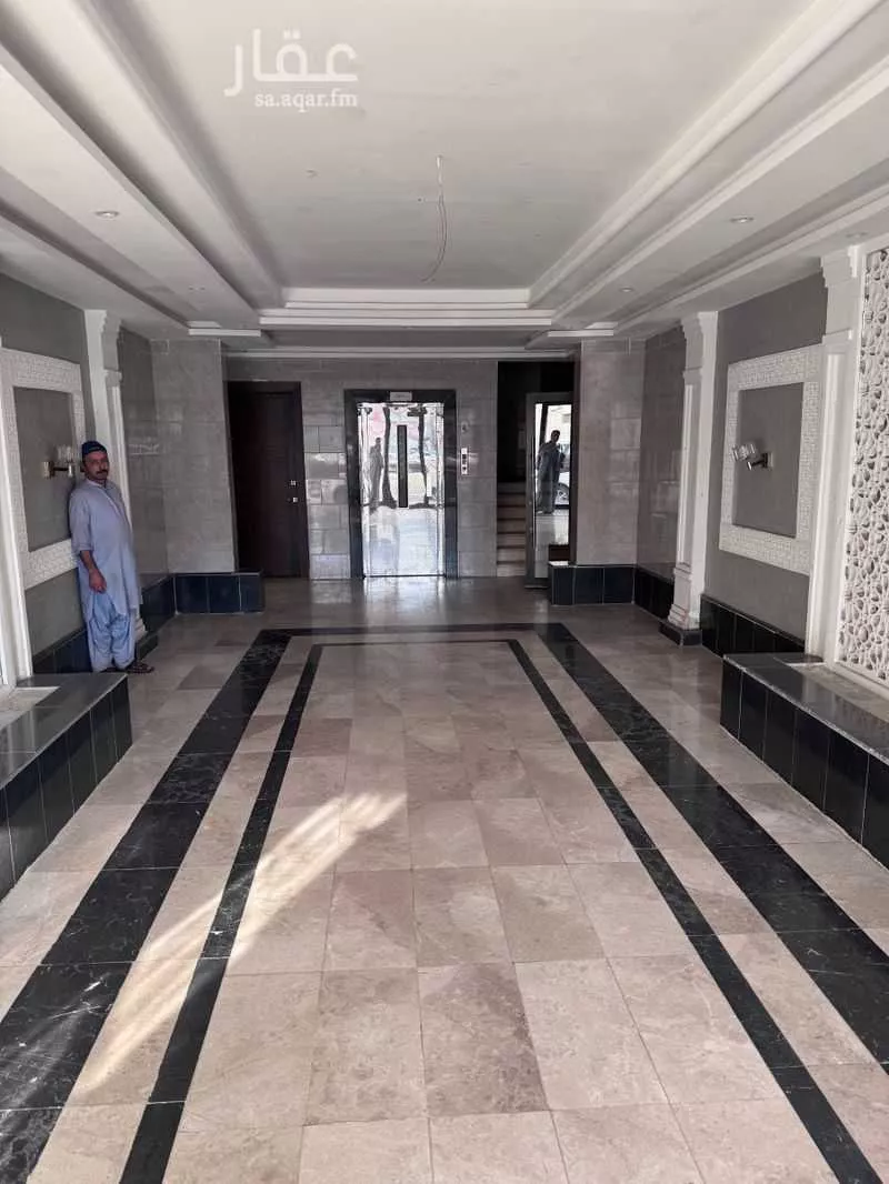 شقة للبيع في شارع الوليد بن خالد, حي مريخ, مدينة جدة, منطقة مكة المكرمة 1 صورة