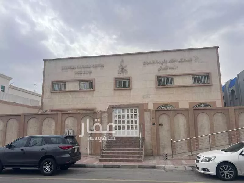فيلا للإيجار في شارع ابو عبيده عامر بن الجراح, مدينة الظهران, المنطقة الشرقية 1 صورة