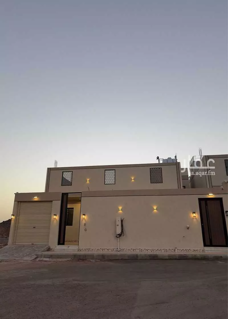 دور للبيع في شارع يونس بن حبيب, حي السلام, مدينة المدينة المنورة, منطقة المدينة المنورة 1 صورة