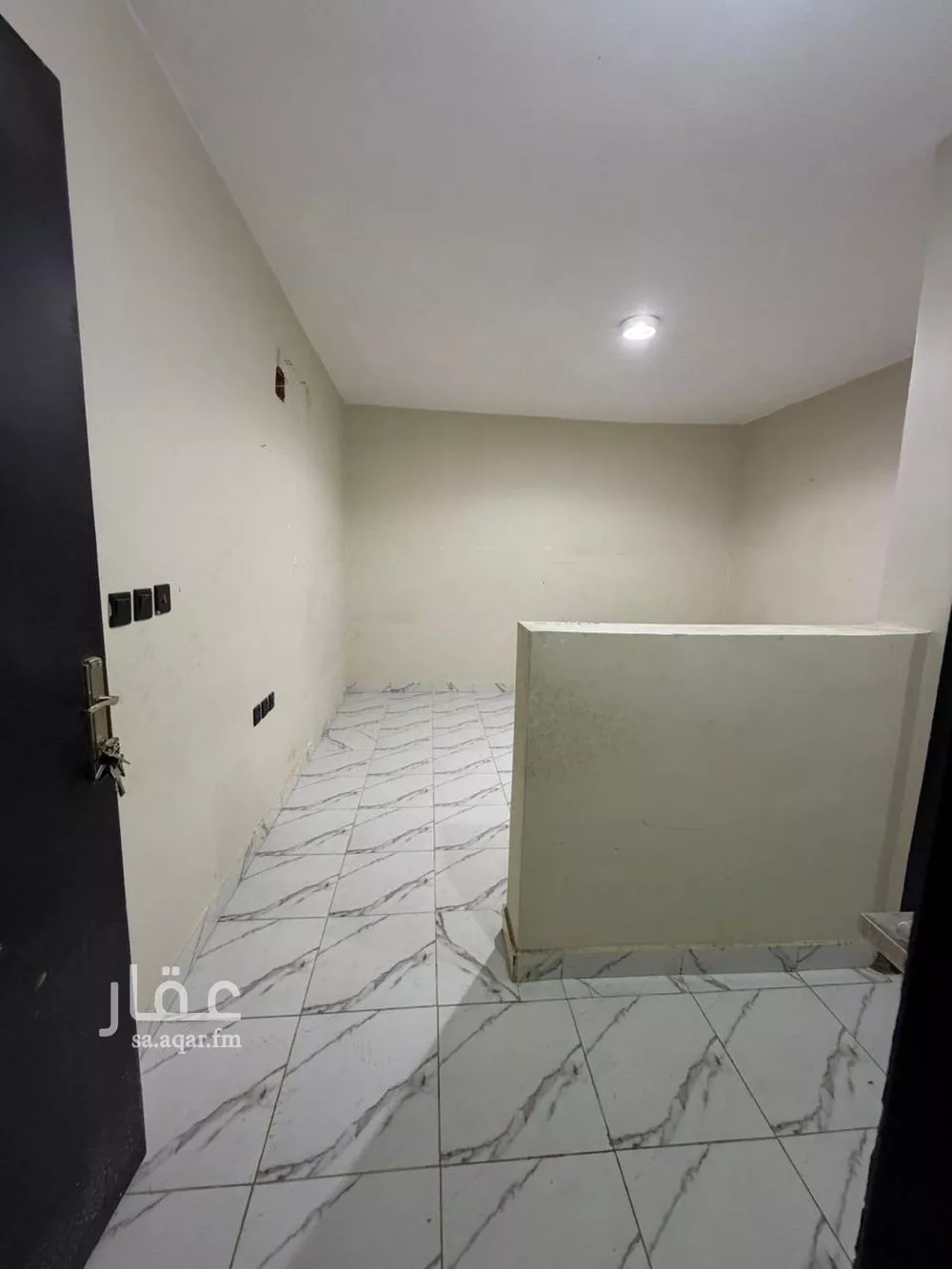 غرفة للإيجار في شارع عبدالملك بن عمر بن عبدالعزيز, حي الرمال, مدينة الرياض, منطقة الرياض 1 صورة