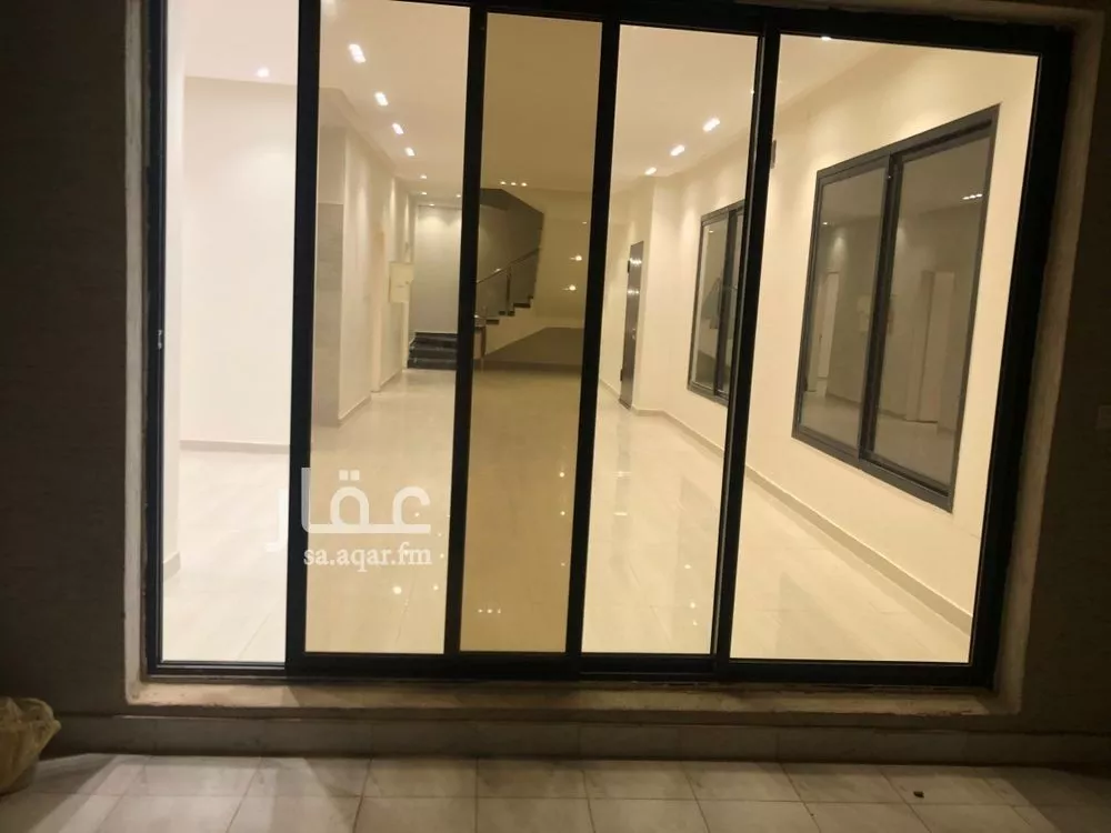 فيلا للإيجار في شارع سليمان الحميضي, حي الرمال, مدينة الرياض, منطقة الرياض 1 صورة