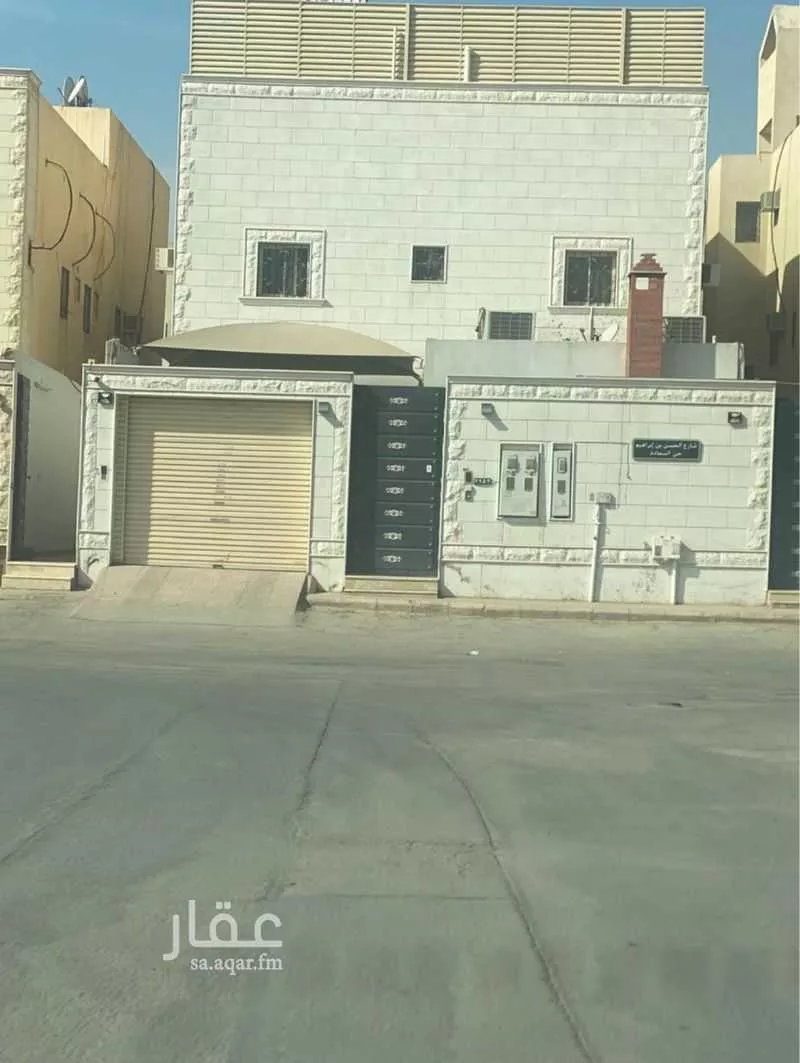 فيلا للبيع في شارع الحسن بن ابراهيم, حي السعادة, مدينة الرياض, منطقة الرياض 1 صورة