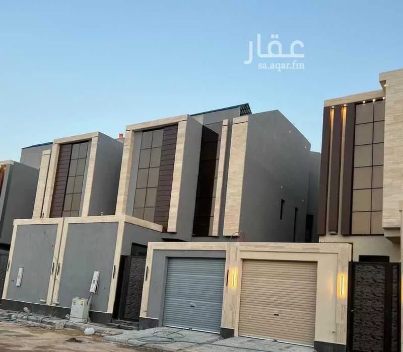 فيلا للبيع في شارع صالح محمد جمال, حي الرمال, مدينة الرياض, منطقة الرياض 1 صورة