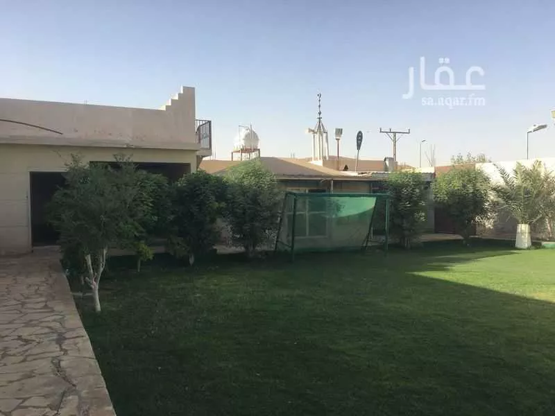 استراحة للبيع في شارع الحارث بن الحارث الاشعري, الرياض 1 صورة