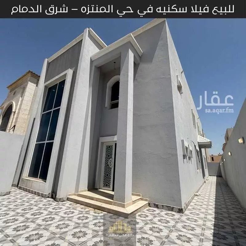 فيلا للبيع في شارع عبدالرحمن بن علقمة, حي المنتزة, مدينة الدمام, المنطقة الشرقية 1 صورة