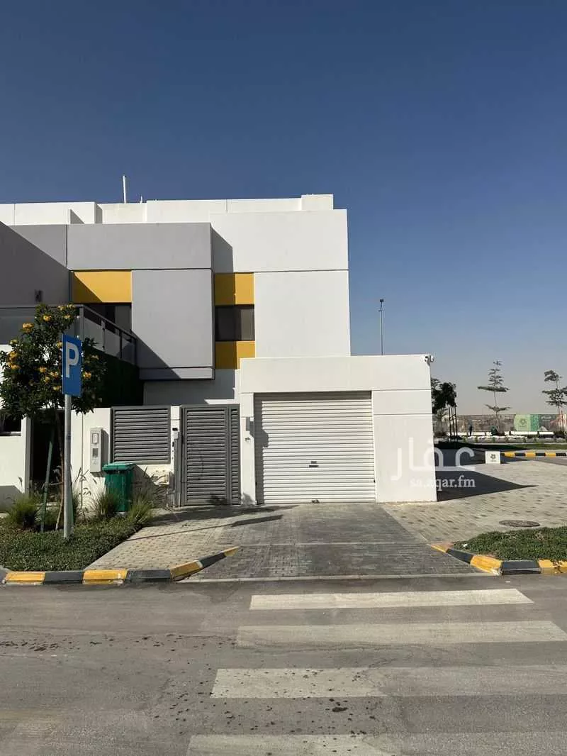 فيلا للبيع في شارع داوود العطار ، حي مطار الملك خالد الدولي ، الرياض ، منطقة الرياض 1 صورة