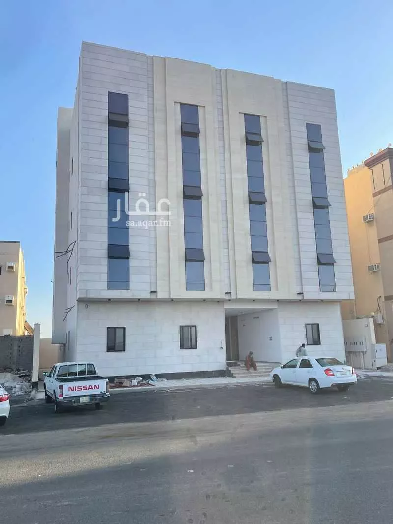 عمارة للبيع في شارع سواد بن غزيه, حي العاقول, مدينة المدينه المنوره, منطقة المدينة المنورة 1 صورة