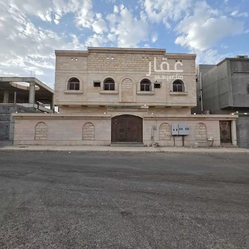 عمارة للإيجار في شارع ممر مشاه 2587 ، حي السكة الحديد ، المدينة المنورة ، منطقة المدينة المنورة 1 صورة