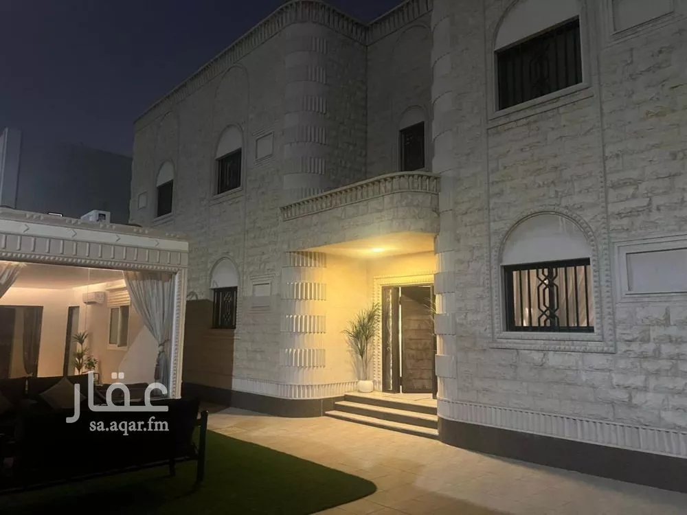 فيلا للبيع في شارع عبدالله بن رشيد, حي الروضة, مدينة الرياض, منطقة الرياض 1 صورة