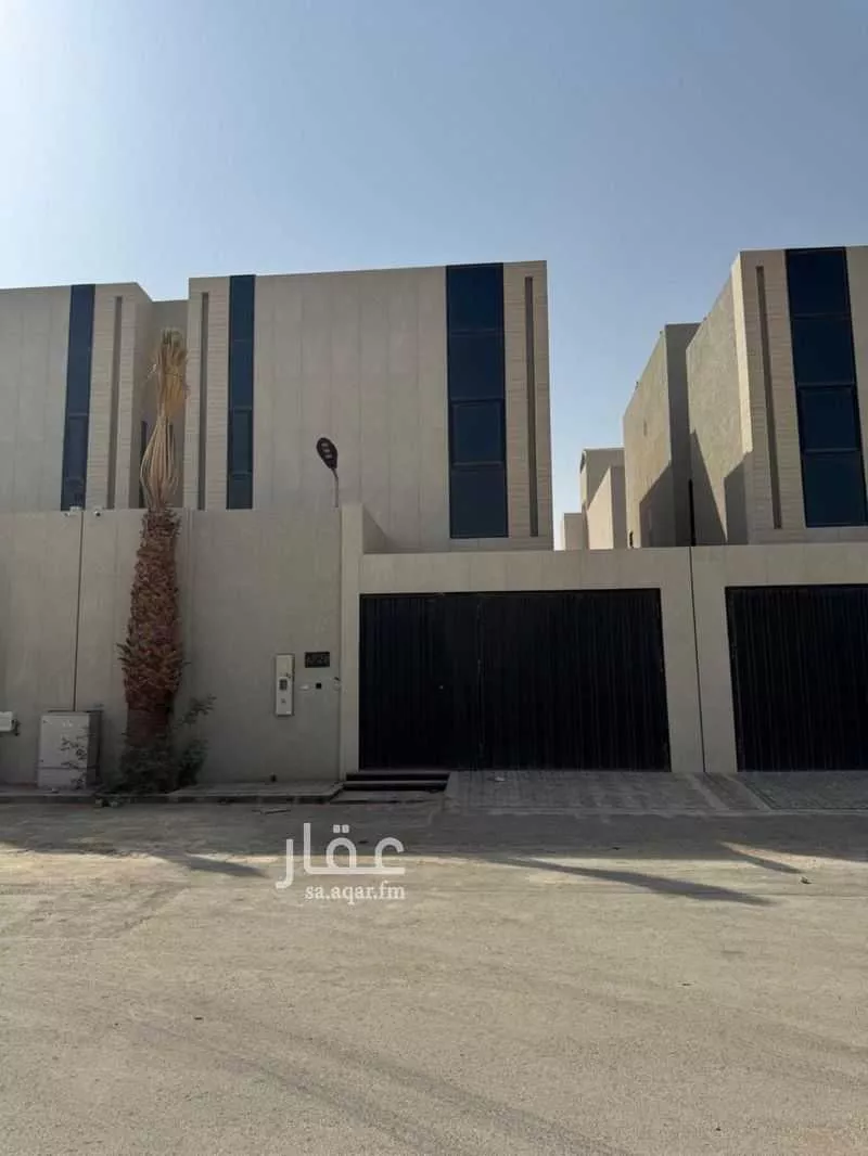 فيلا للإيجار في شارع محمد بن عبدالجليل, حي الصفاء, مدينة الرياض, منطقة الرياض 1 صورة