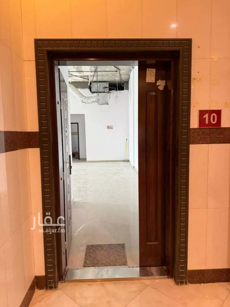 مكتب تجاري للإيجار في شارع الملك عبدالعزيز ابن عبدالرحمن سعود الفرعي, حي الغدير, مدينة الرياض, منطقة الرياض 1 صورة