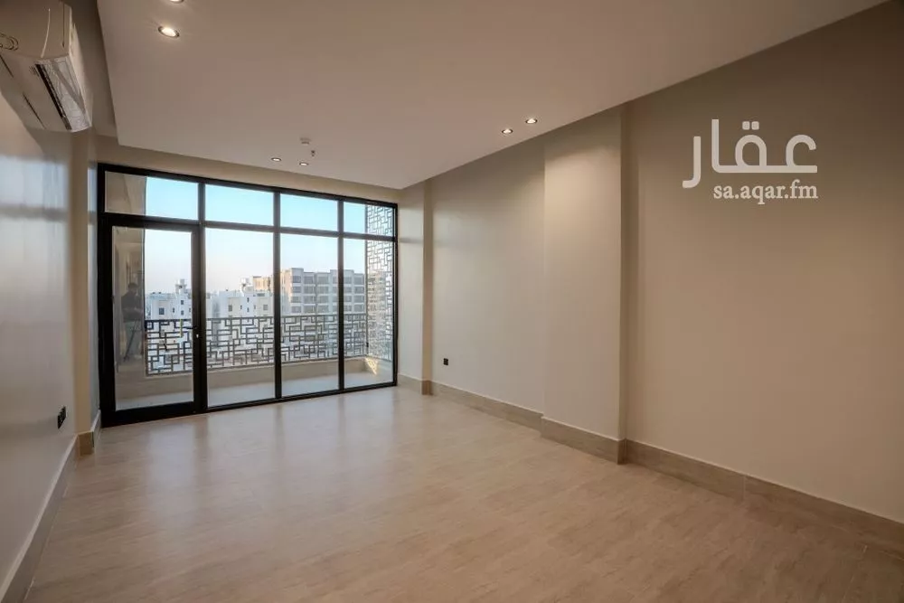 شقة للبيع في شارع العوالي, حي الشعلة, مدينة الدمام, المنطقة الشرقية 1 صورة